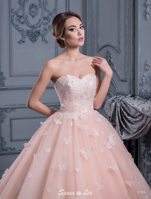 https://www.sposa-lia.com/images/stories/virtuemart/product/198       (2).jpg